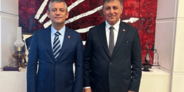 YENİ Partili Ali Mahir Başarır Cemil Tugay'ın AKP'ye Katılmasını Eleştirdi