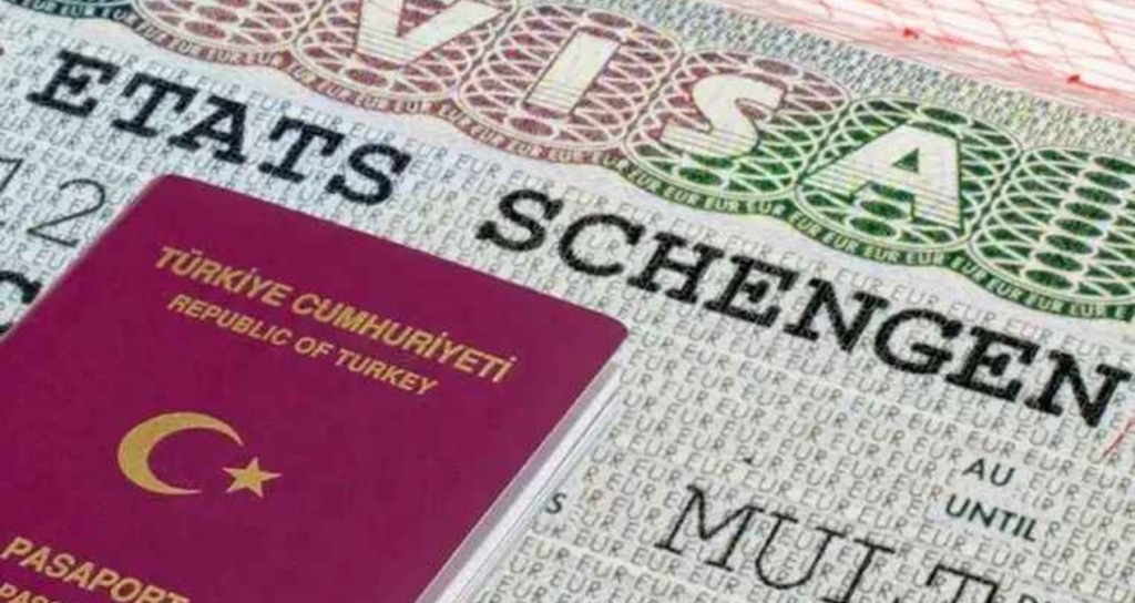 Türkiye Vize Serbestisi İçin Kişisel Veri Mevzuatını Hazırlayarak AB ile Masaya Oturuyor