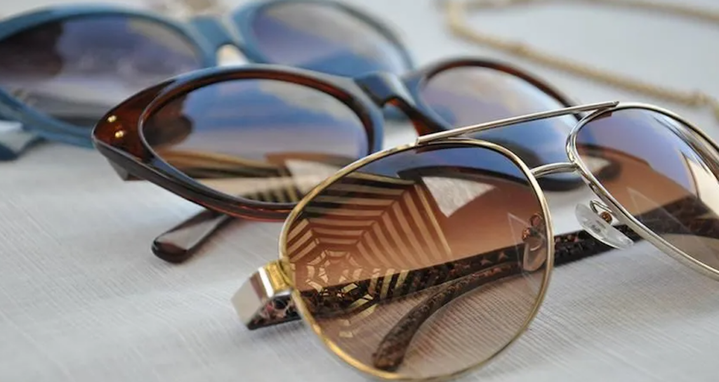 EssilorLuxottica Mirasçısının Açıklamaları Ray-Ban Yönetimindeki İktidar Savaşını Derinleştirdi